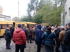 Утром от районного военкомата  проводили граждан запаса, призванных в рамках частичной мобилизации