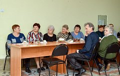 В Лысогорском  Дворце культуры прошло мероприятие ко Дню уважения старшего поколения.